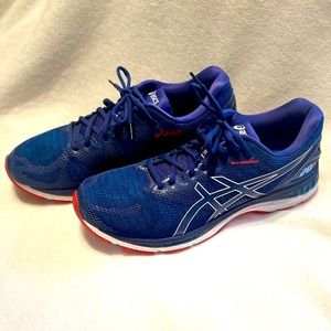 ASICS gel nimbus 20. Mens size 13. Blue. LIKE NEW!